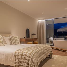 Selection of 5 bedroom seafront villas with pool on Ciovo near Trogir, sleeps 10
